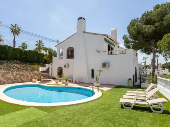 4-bedroom Villa In Orihuela Costa, Spain (150 M²)