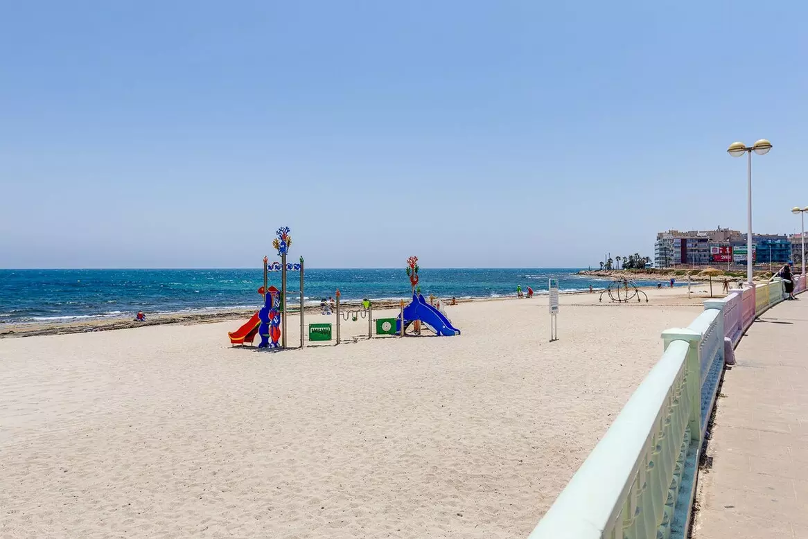 3-bedroom Apartment In Torrevieja, Spain (104 M²)