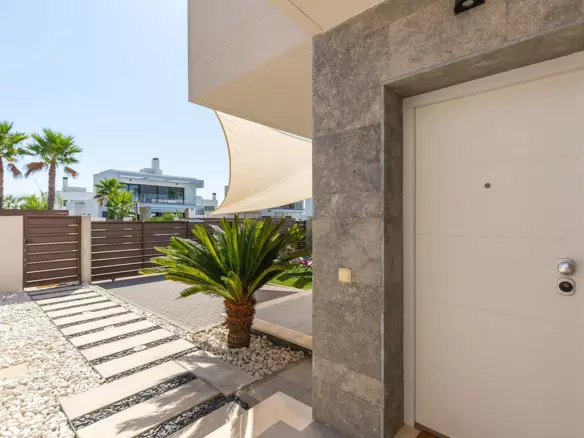 3-bedroom Villa In Orihuela, Spain (105 M²)
