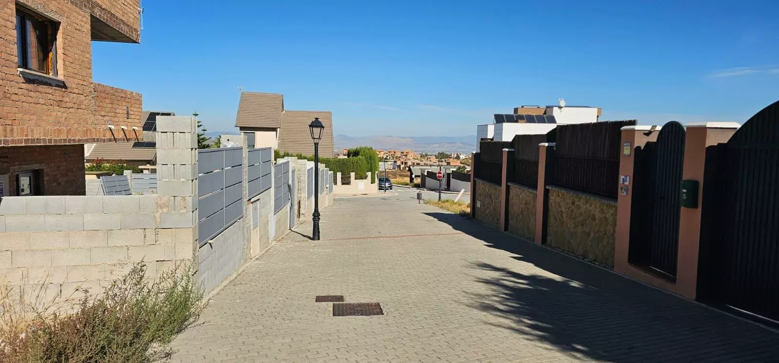 Urban Plot In Granada, Spain (287 M²)