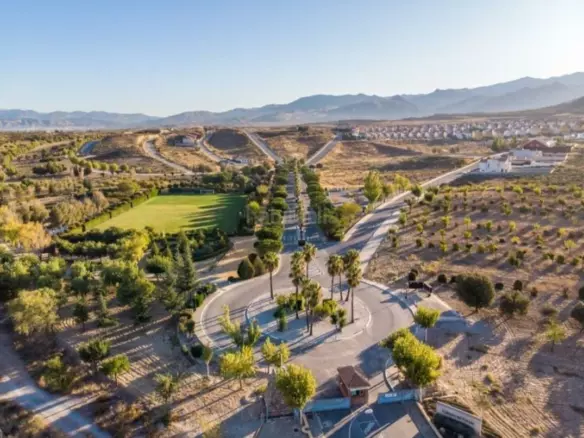 Urban Plot In Granada, Spain (287 M²)