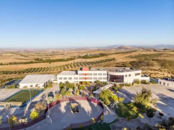 Urban Plot In Granada, Spain (287 M²)