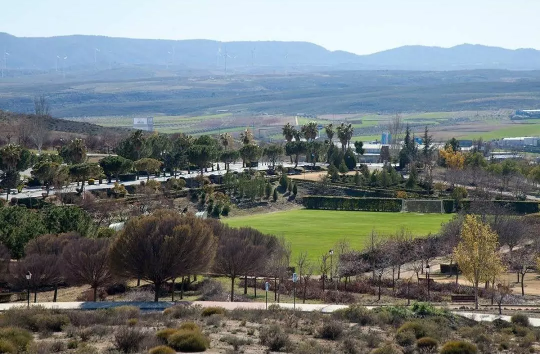 Urban Plot In Granada, Spain (287 M²)