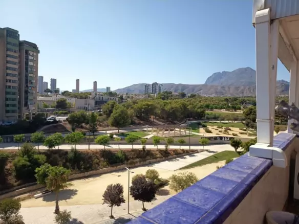 3-bedroom Apartment In Benidorm, Spain (97 M²)