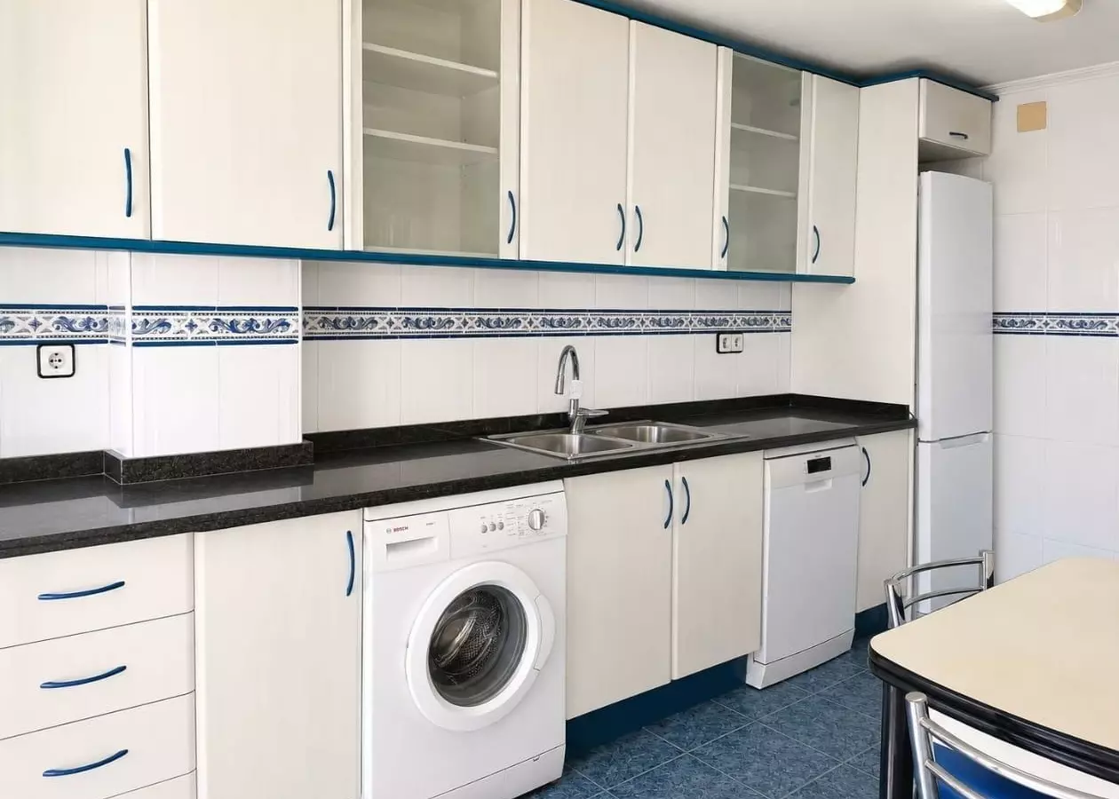 3-bedroom Apartment In Benidorm, Spain (97 M²)