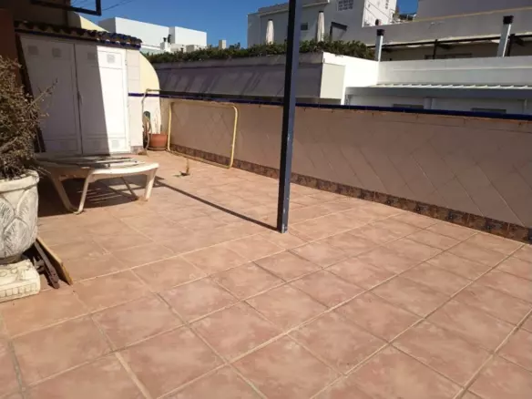 3-bedroom Apartment In Benidorm, Spain (97 M²)