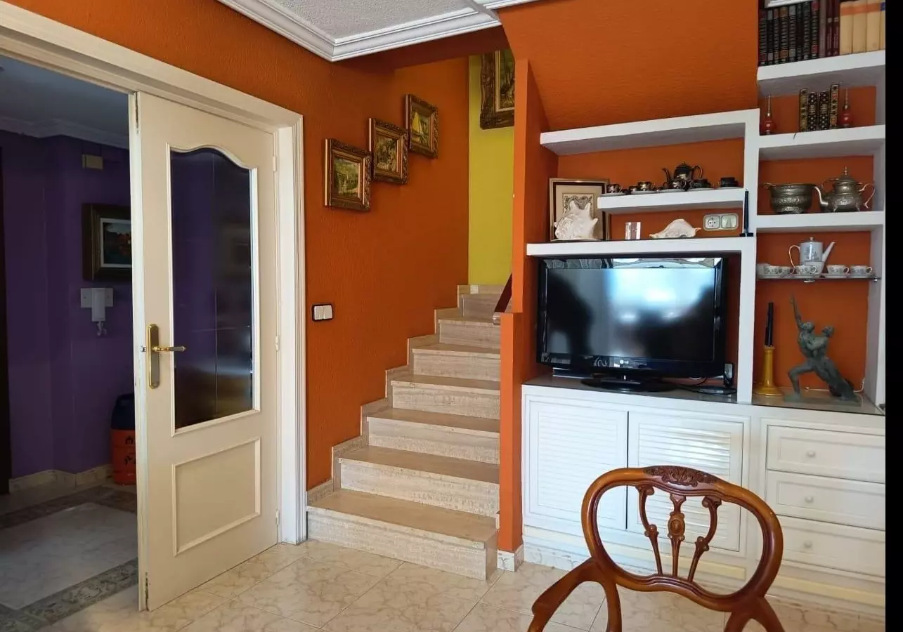 3-bedroom Apartment In Benidorm, Spain (97 M²)