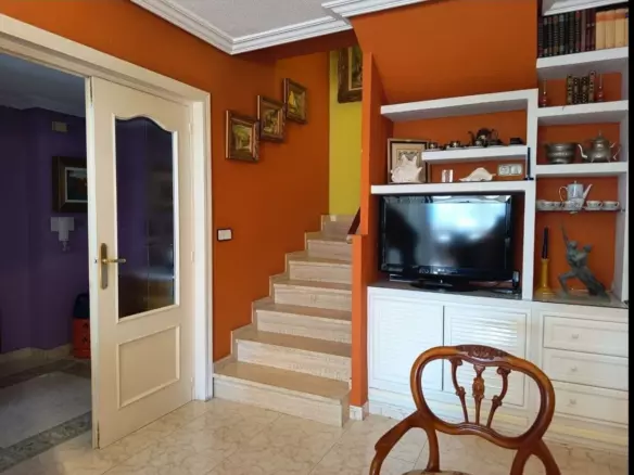 3-bedroom Apartment In Benidorm, Spain (97 M²)