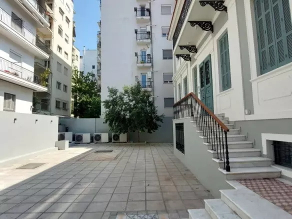 Building In Analipsi – Mpotsari – Nea Paralia, Greece (680 M²)