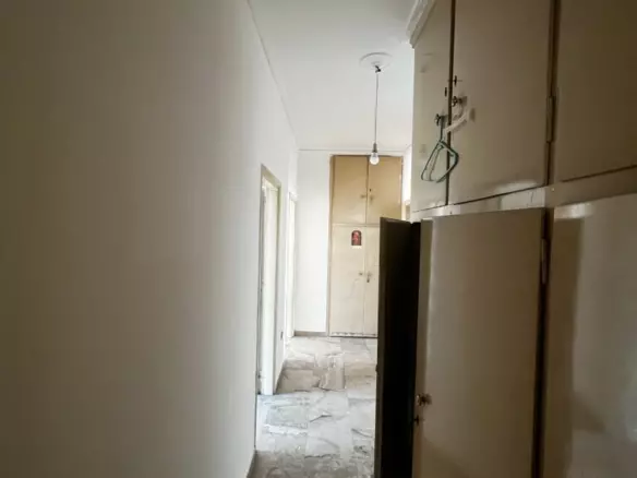 3-bedroom Flat In Zografou, Greece (141 M²)