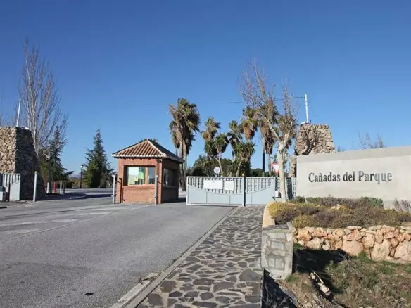 Urban Plot In Dilar, Spain (232 M²)