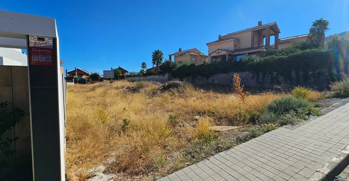 Urban Plot In Dilar, Spain (232 M²)