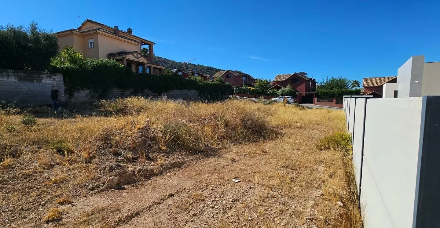 Urban Plot In Dilar, Spain (232 M²)