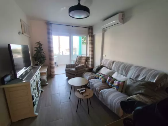 2-bedroom Flat In Torrevieja, Spain (77 M²)