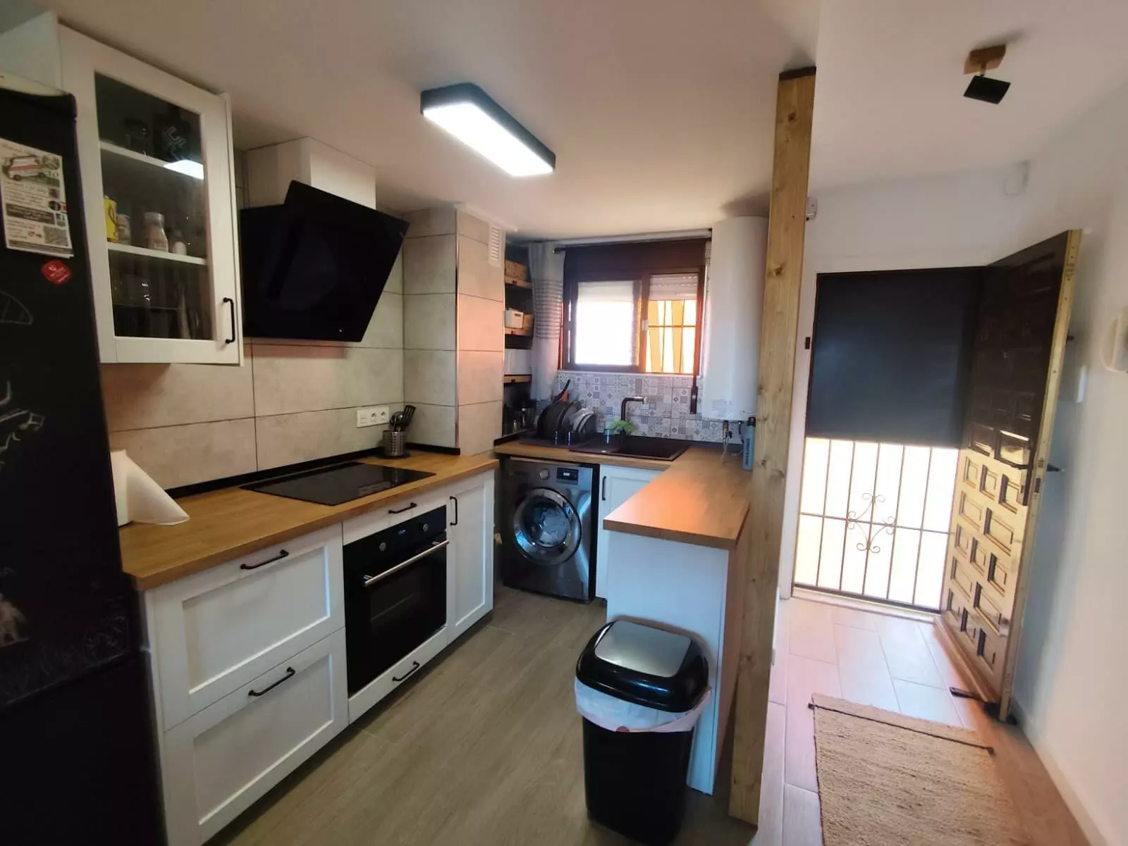 2-bedroom Flat In Torrevieja, Spain (77 M²)