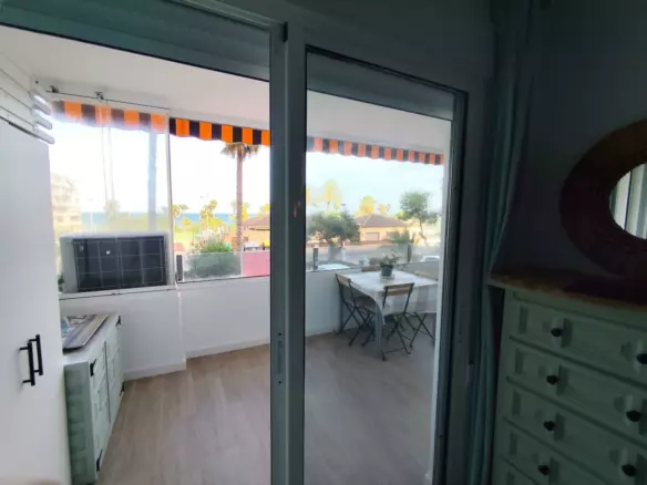 2-bedroom Flat In Torrevieja, Spain (77 M²)
