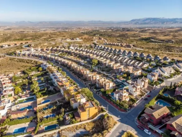 Urban Plot In Dilar, Spain (232 M²)