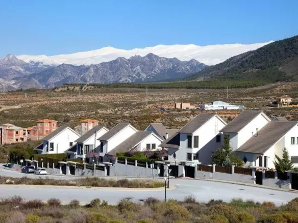 Urban Plot In Dilar, Spain (232 M²)