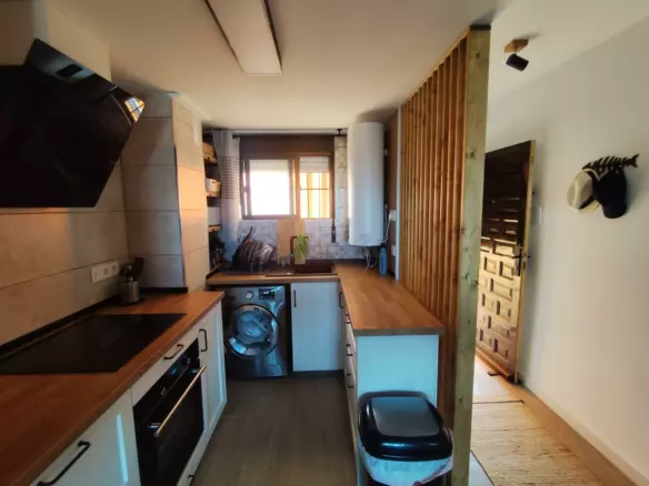 2-bedroom Flat In Torrevieja, Spain (77 M²)
