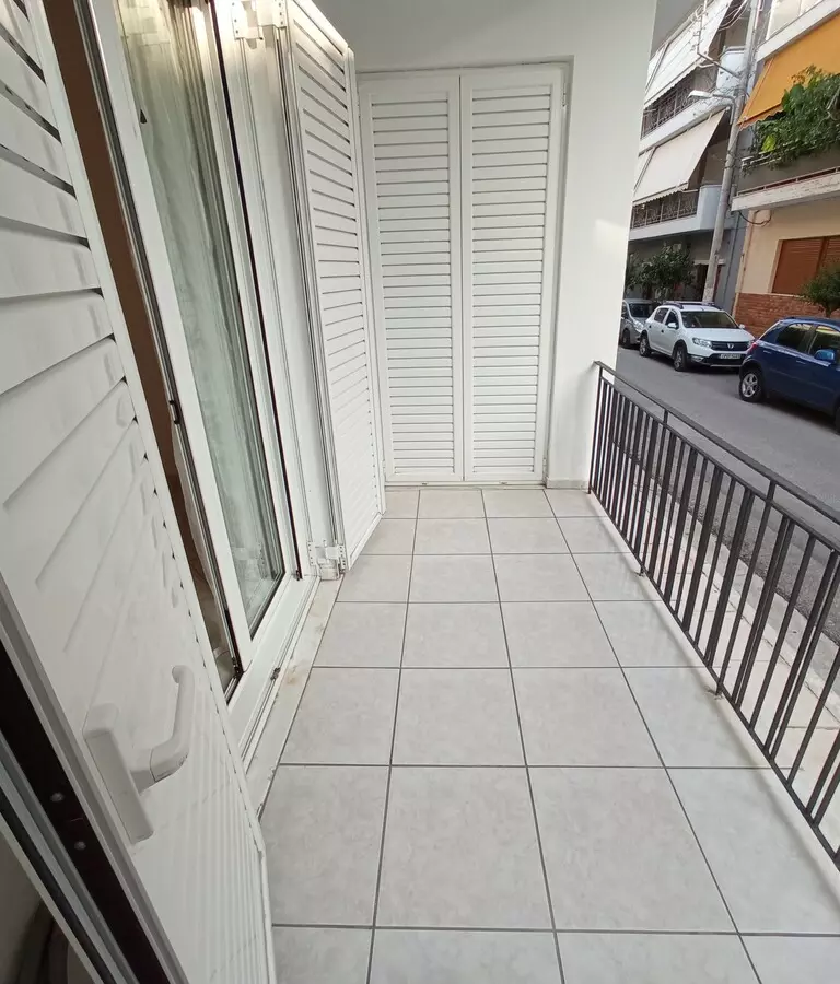4-bedroom Building In Nikaia, Greece (220 M²)