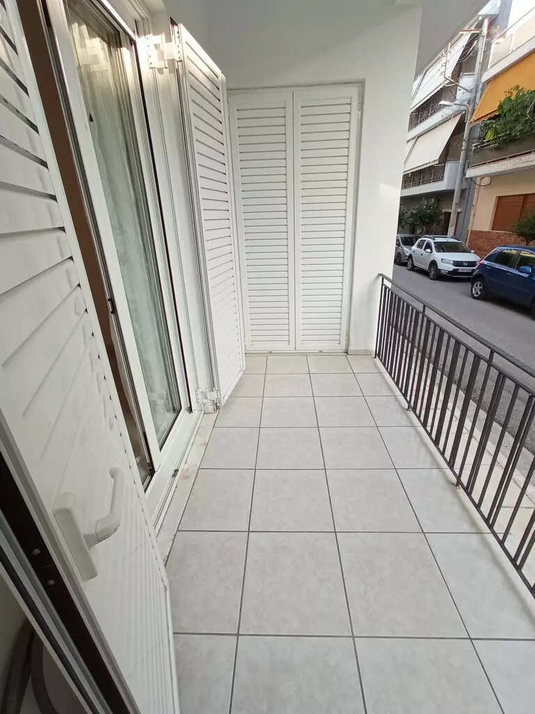 4-bedroom Building In Nikaia, Greece (220 M²)