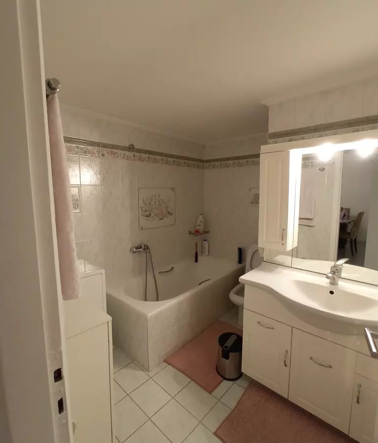 4-bedroom Building In Nikaia, Greece (220 M²)