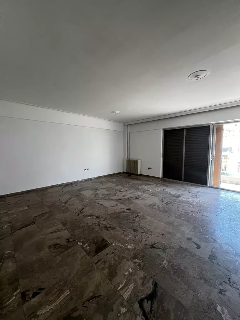 3-bedroom Flat In Zografou, Greece (141 M²)