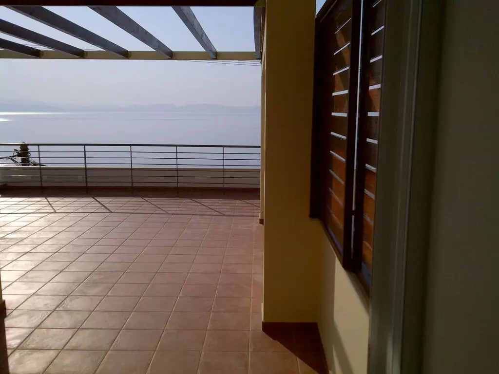 2-bedroom Maisonette In Githeio, Greece (112 M²)