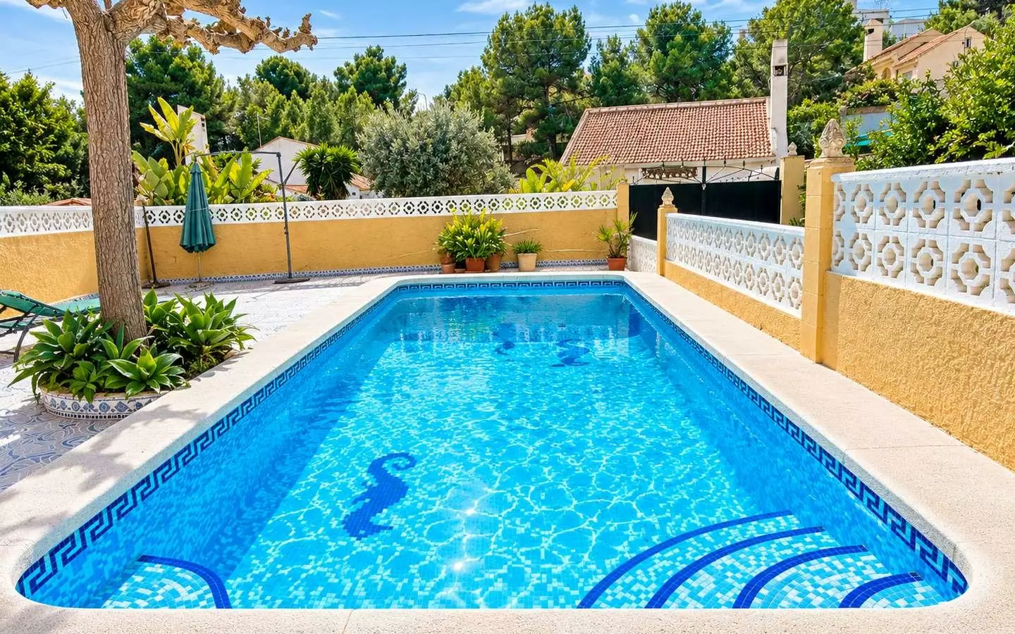 3-bedroom Villa In San Miguel De Salinas, Spain (249 M²)