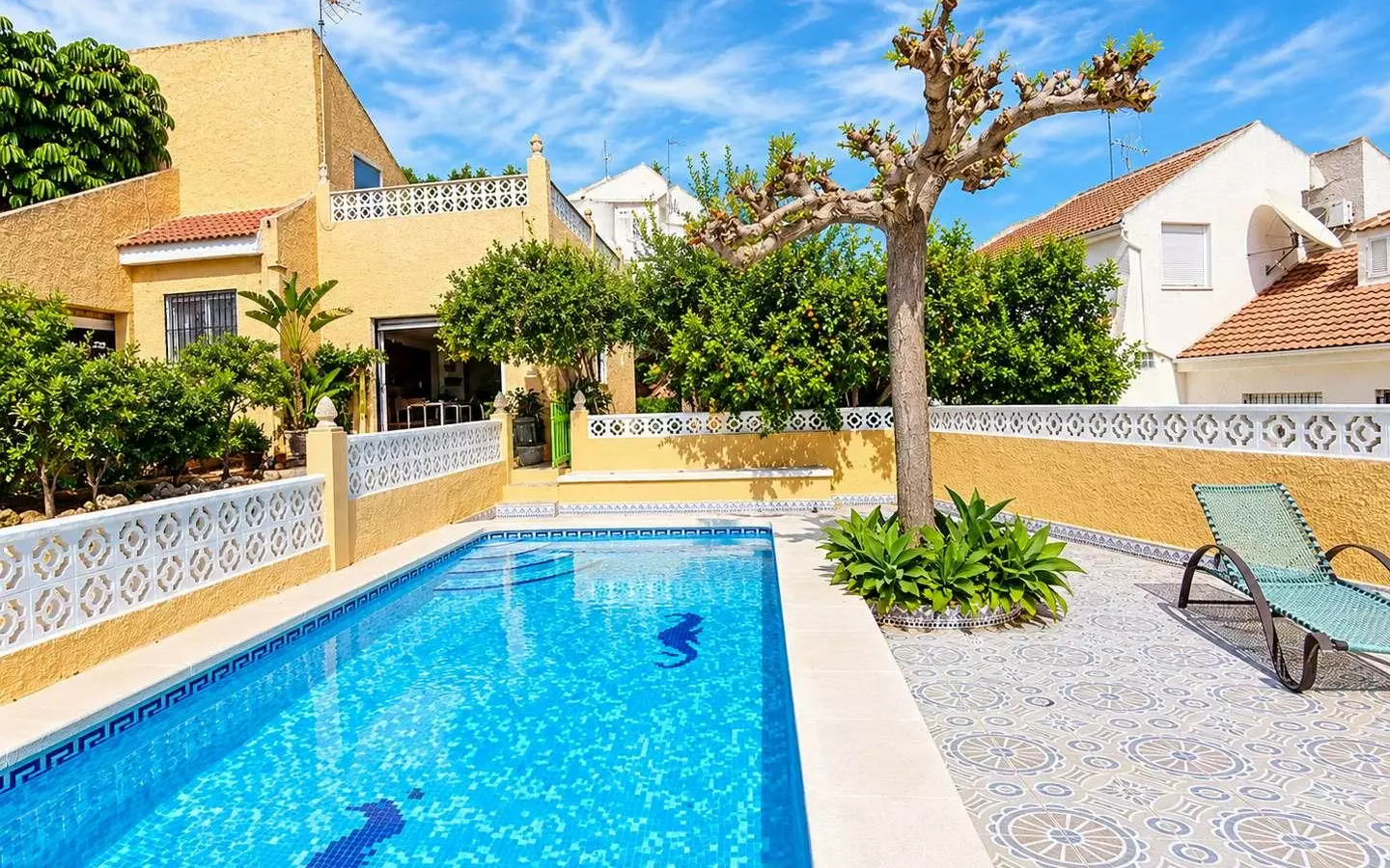 3-bedroom Villa In San Miguel De Salinas, Spain (249 M²)