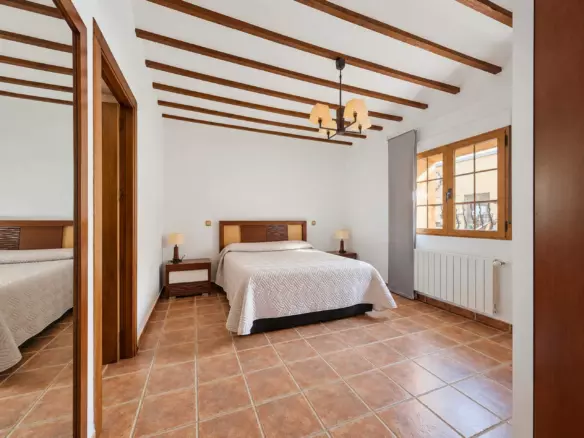 3-bedroom Townhouse In Pinoso, Spain (260 M²)