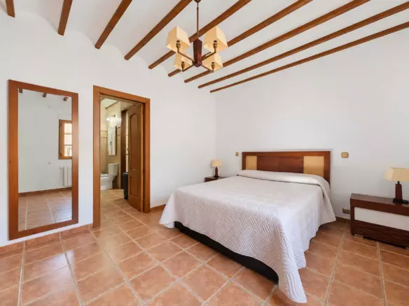 3-bedroom Townhouse In Pinoso, Spain (260 M²)