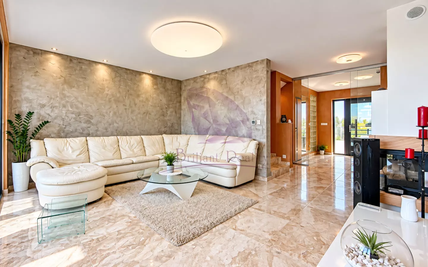 Luxury Waterfront Holiday Villa With Private Dock – SlneČnÉ JazerÁ, Senec, Slovakia