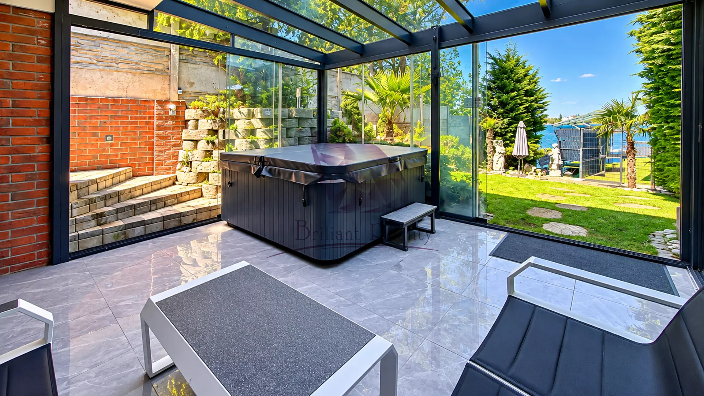 Luxury Waterfront Holiday Villa With Private Dock – SlneČnÉ JazerÁ, Senec, Slovakia