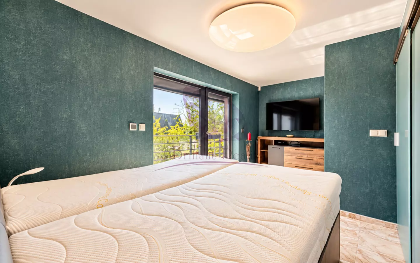 Luxury Waterfront Holiday Villa With Private Dock – SlneČnÉ JazerÁ, Senec, Slovakia