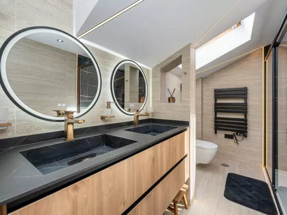 4-bedroom Property In Cancelada, Spain (156 M²)
