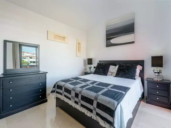 4-bedroom Property In Cancelada, Spain (156 M²)