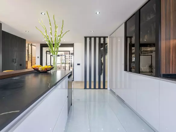 4-bedroom Property In Cancelada, Spain (156 M²)
