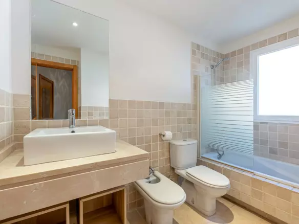 3-bedroom Property In Bel Air, Spain (115 M²)