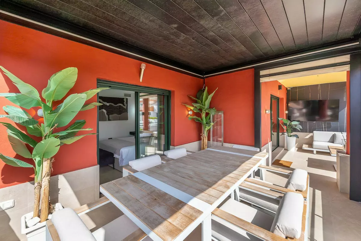 4-bedroom Property In Cancelada, Spain (156 M²)