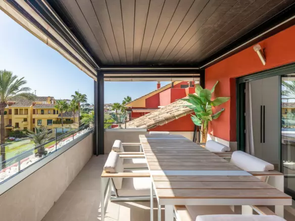 4-bedroom Property In Cancelada, Spain (156 M²)