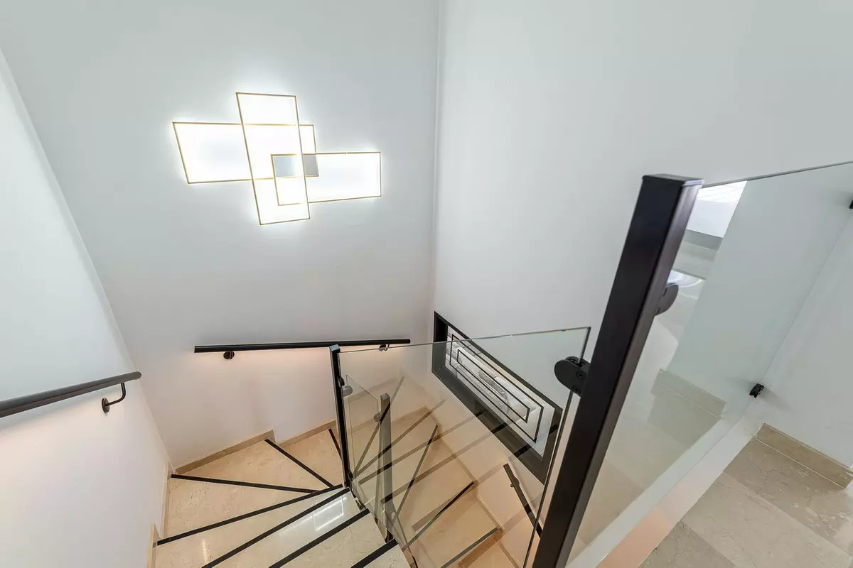 4-bedroom Property In Cancelada, Spain (156 M²)