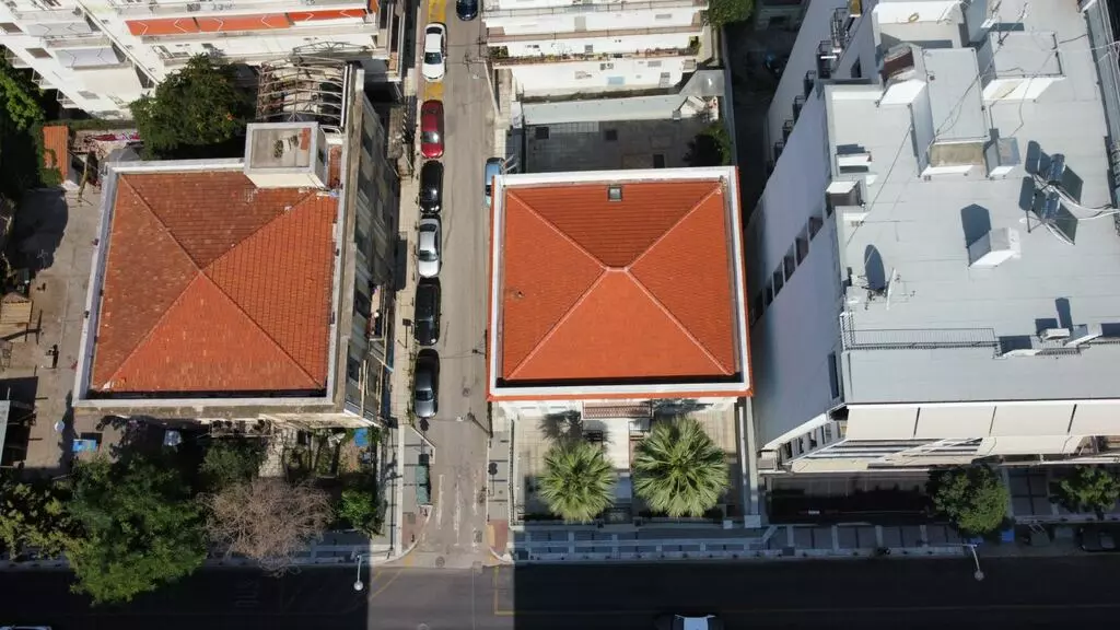 Building In Analipsi – Mpotsari – Nea Paralia, Greece (680 M²)