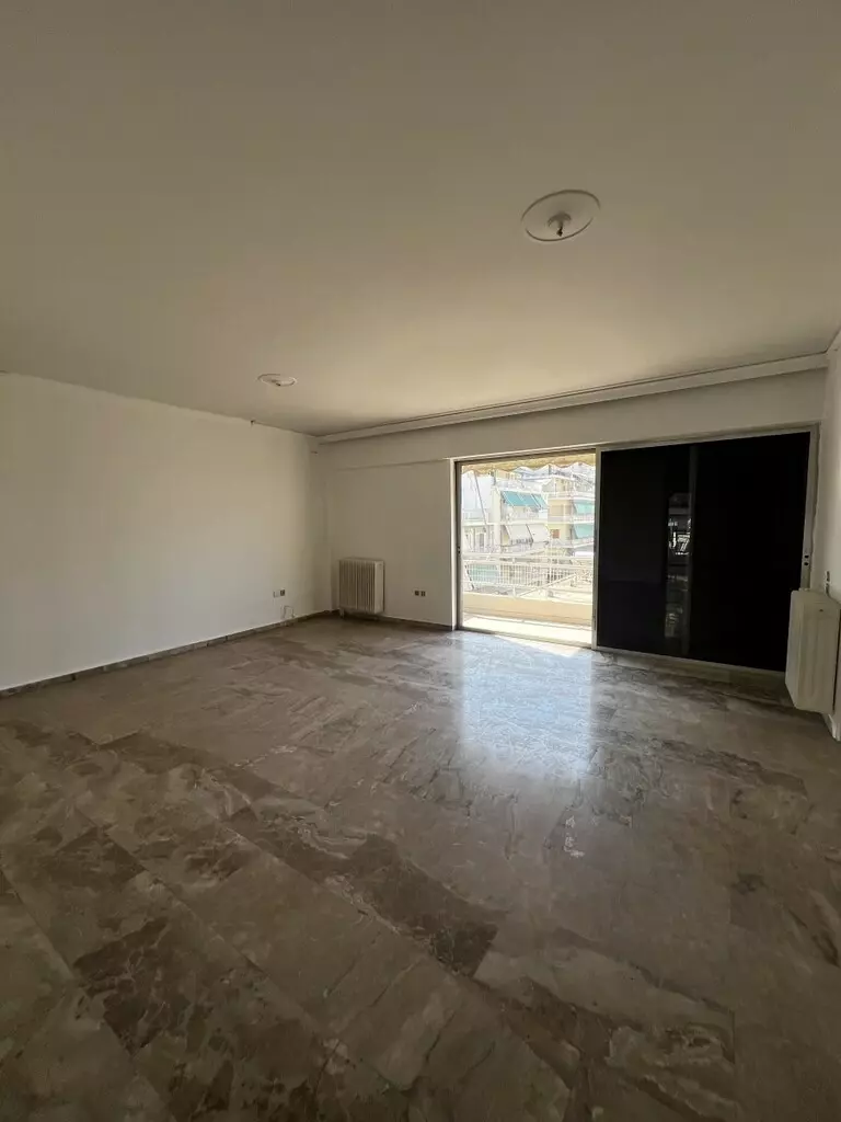 3-bedroom Flat In Zografou, Greece (141 M²)