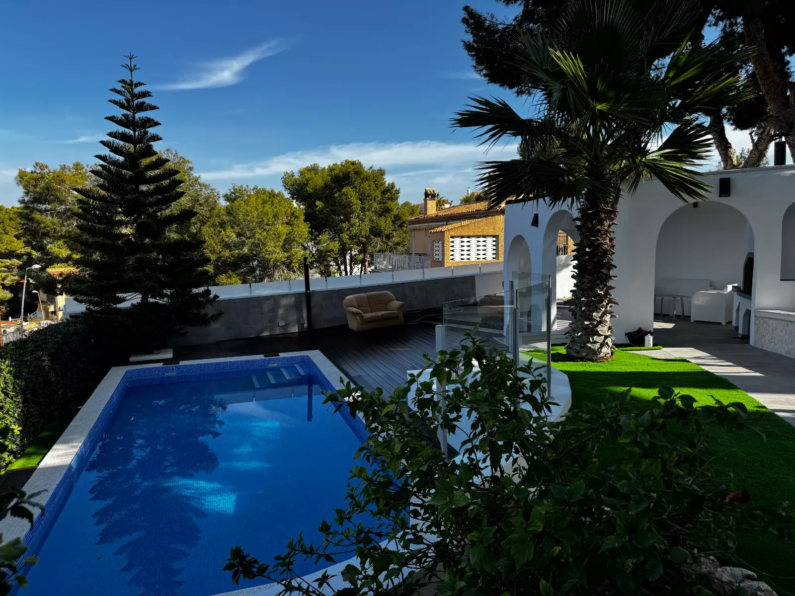 5-bedroom Villa In Torrevieja, Spain (165 M²)