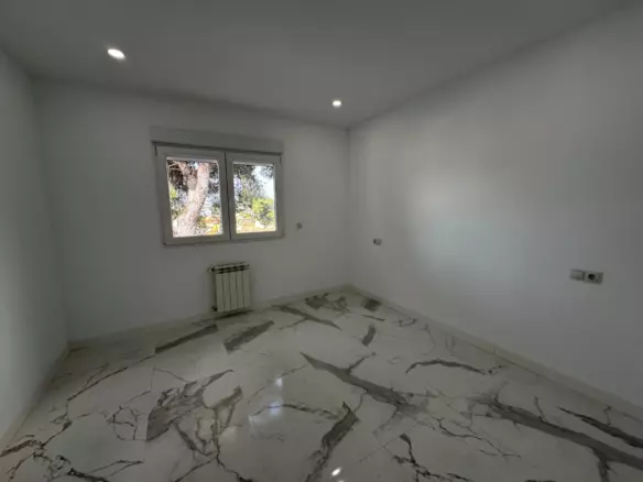 5-bedroom Villa In Torrevieja, Spain (165 M²)