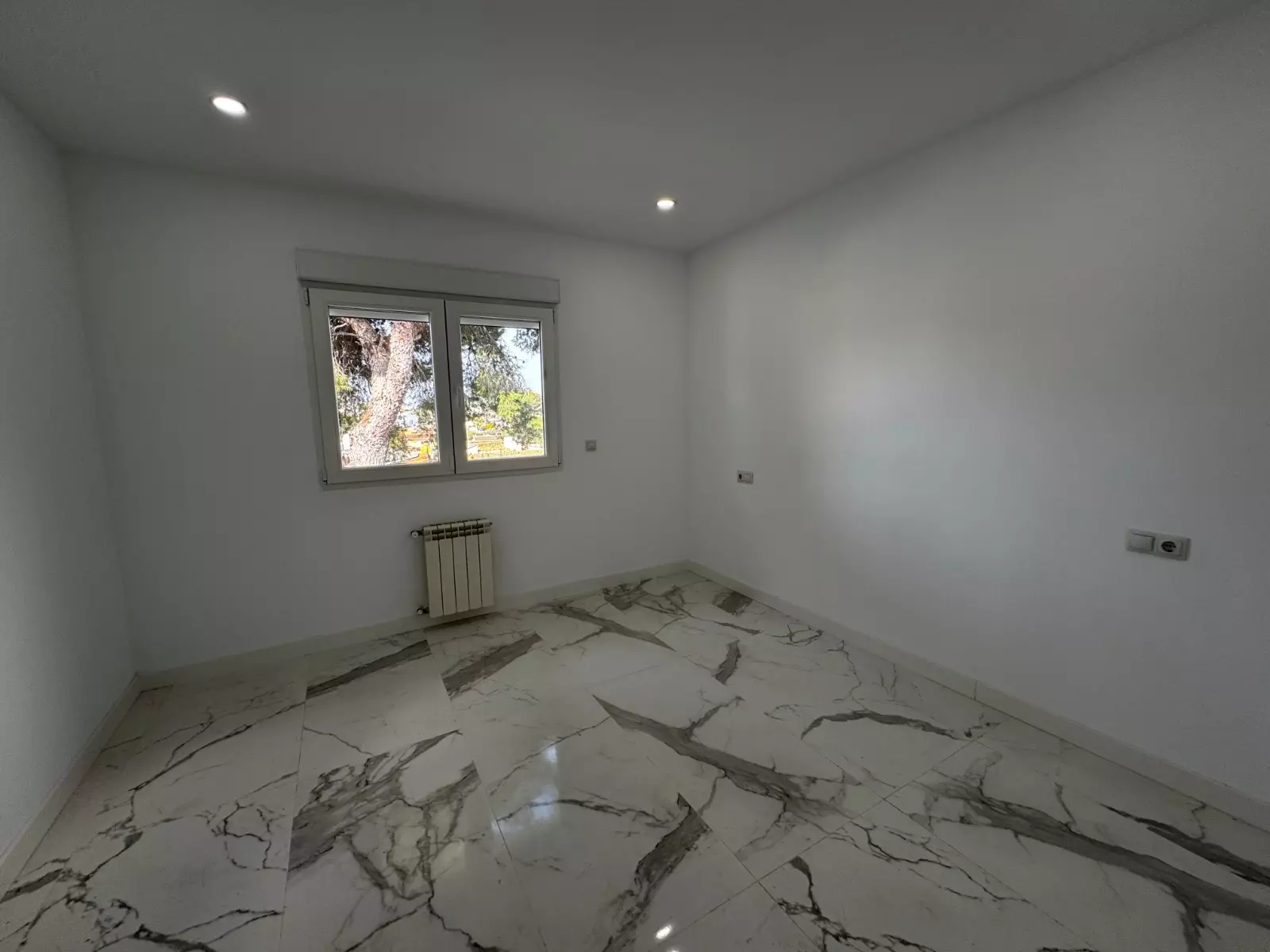 5-bedroom Villa In Torrevieja, Spain (165 M²)