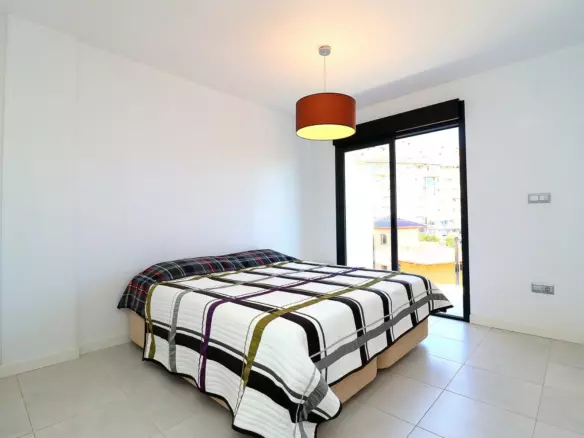 3-bedroom Apartment In Orihuela Costa, Spain (86 M²)