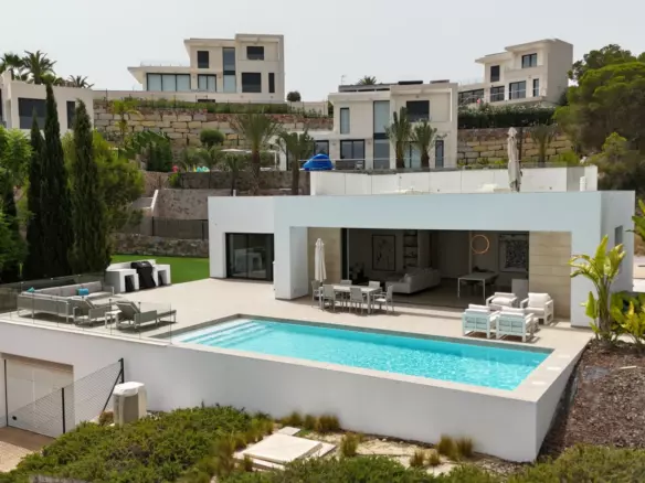 3-bedroom Villa In Orihuela Costa, Spain (298 M²)