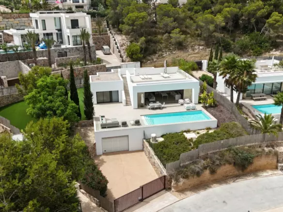 3-bedroom Villa In Orihuela Costa, Spain (298 M²)